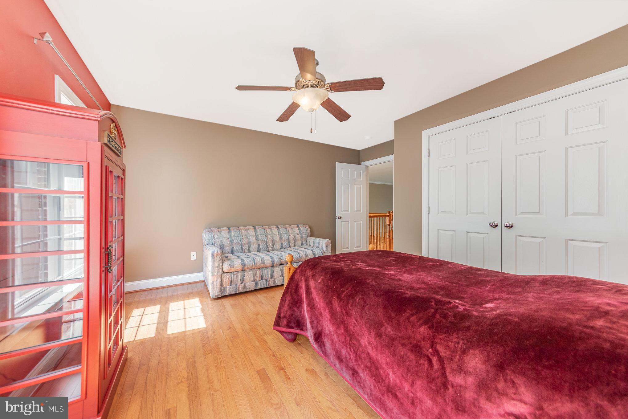 POPLAR HILLS - Residential