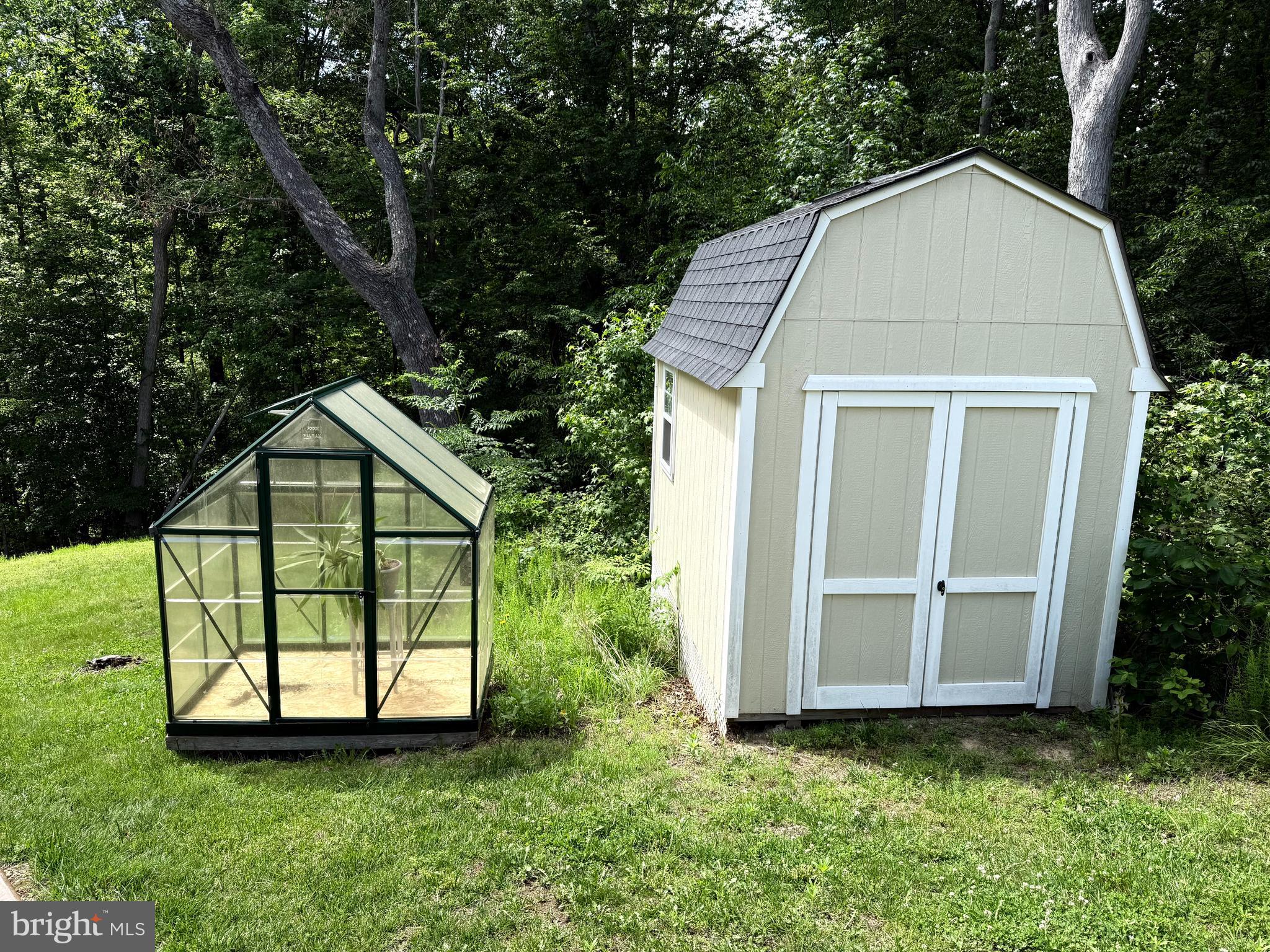 POPLAR HILLS - Residential