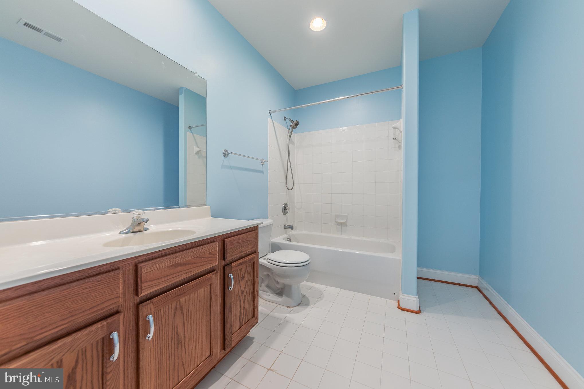 POPLAR HILLS - Residential