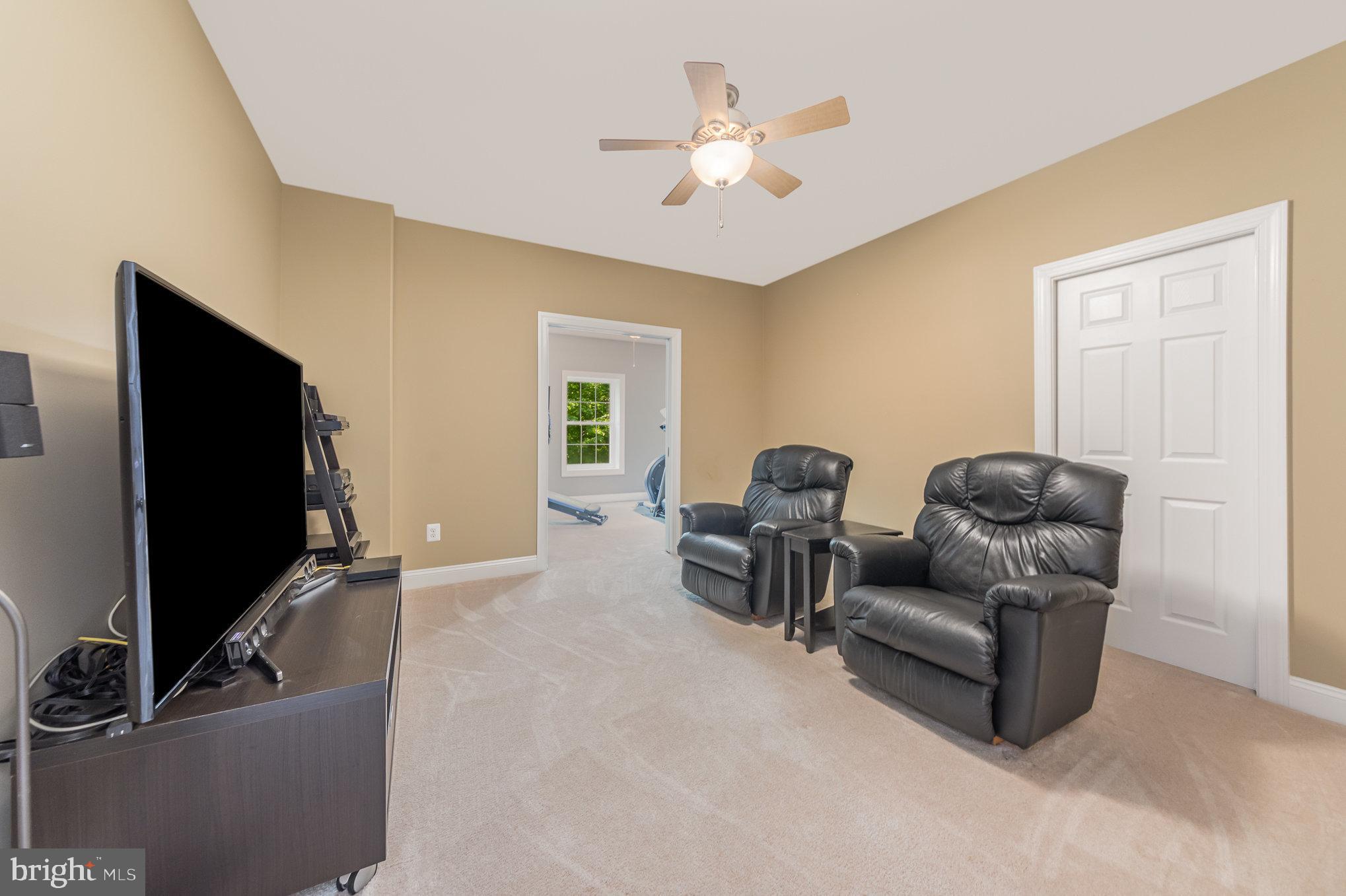 POPLAR HILLS - Residential