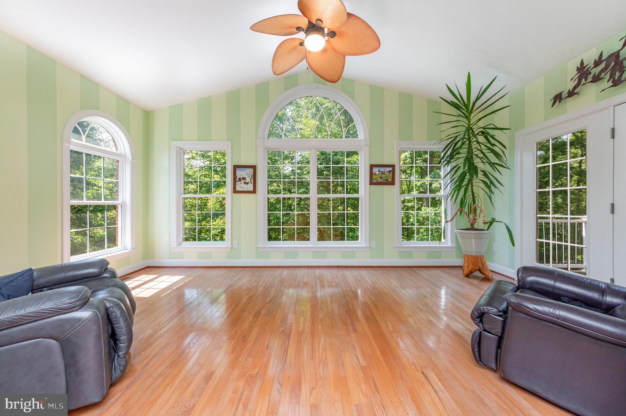 POPLAR HILLS - Residential