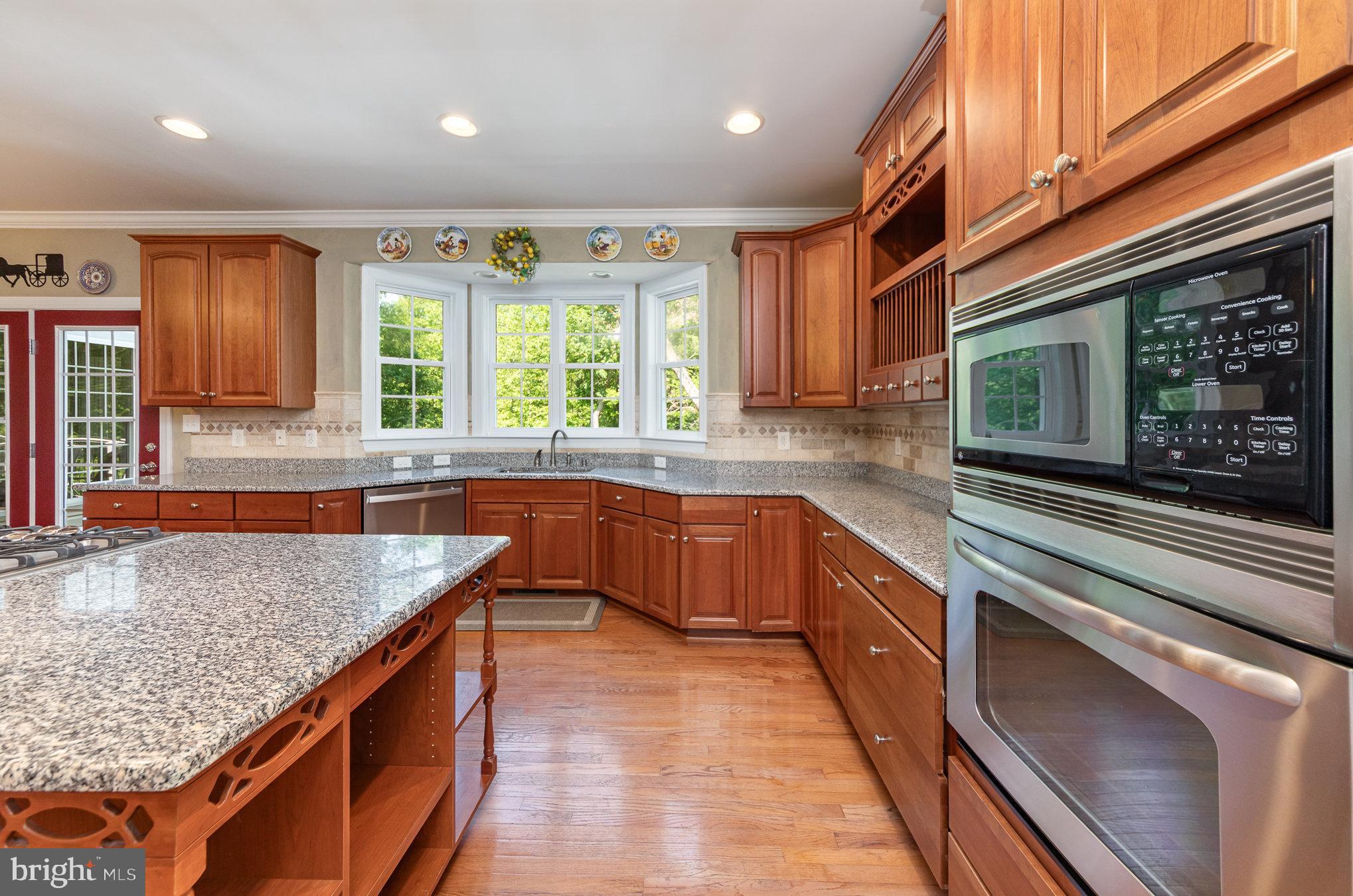 POPLAR HILLS - Residential