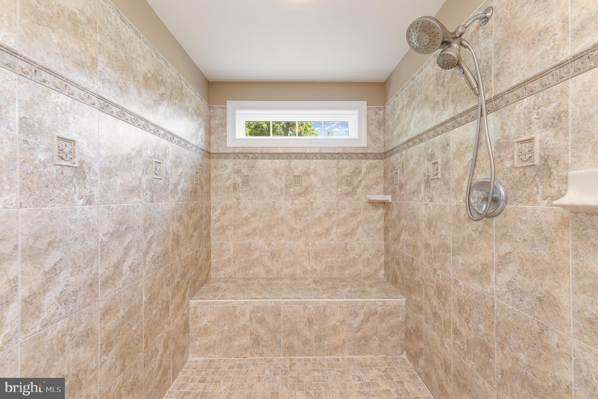 POPLAR HILLS - Residential