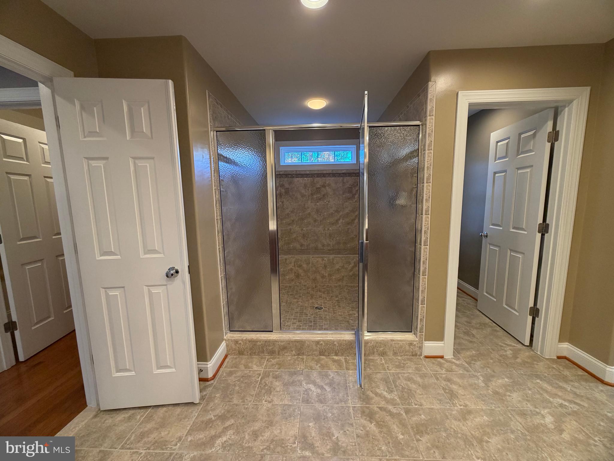 POPLAR HILLS - Residential