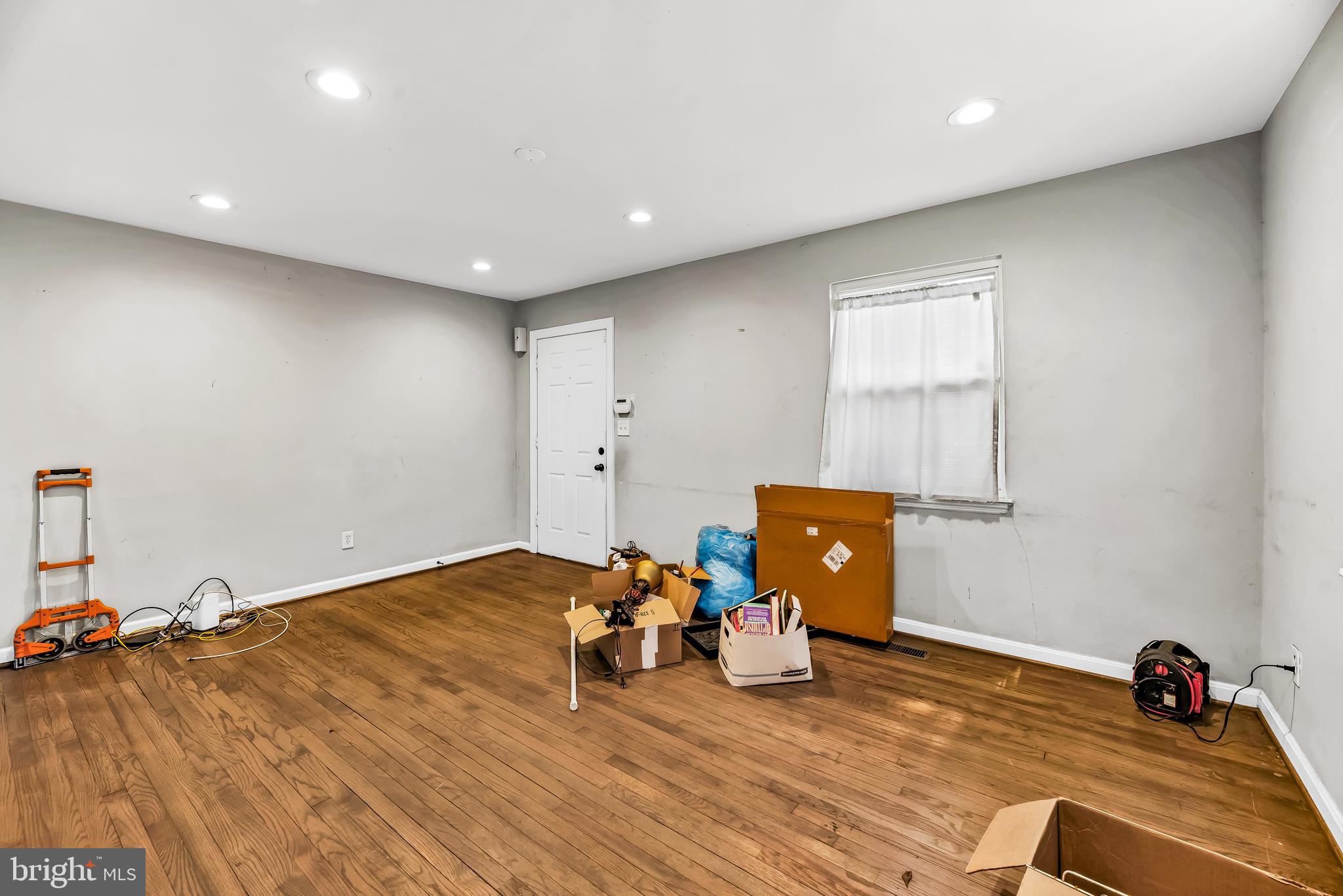 CHEVERLY MANOR - Residential