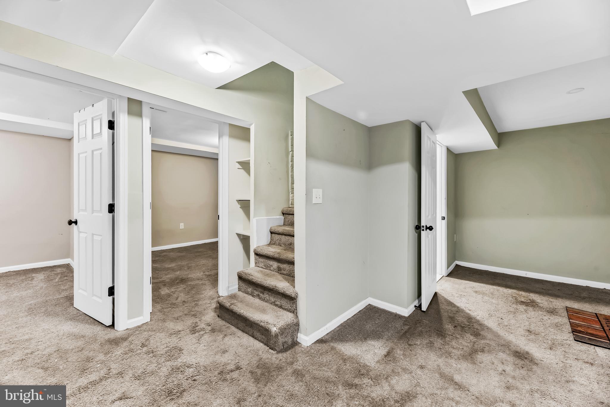 CHEVERLY MANOR - Residential