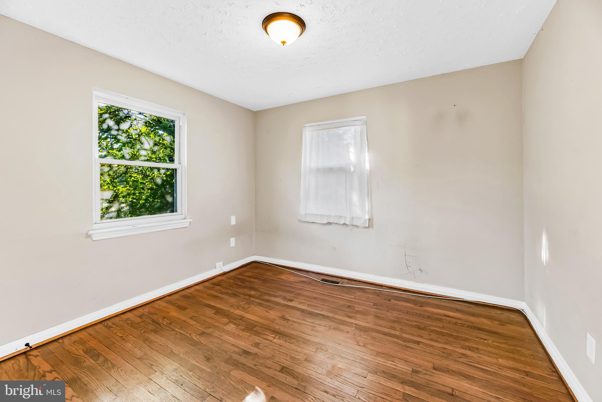 CHEVERLY MANOR - Residential