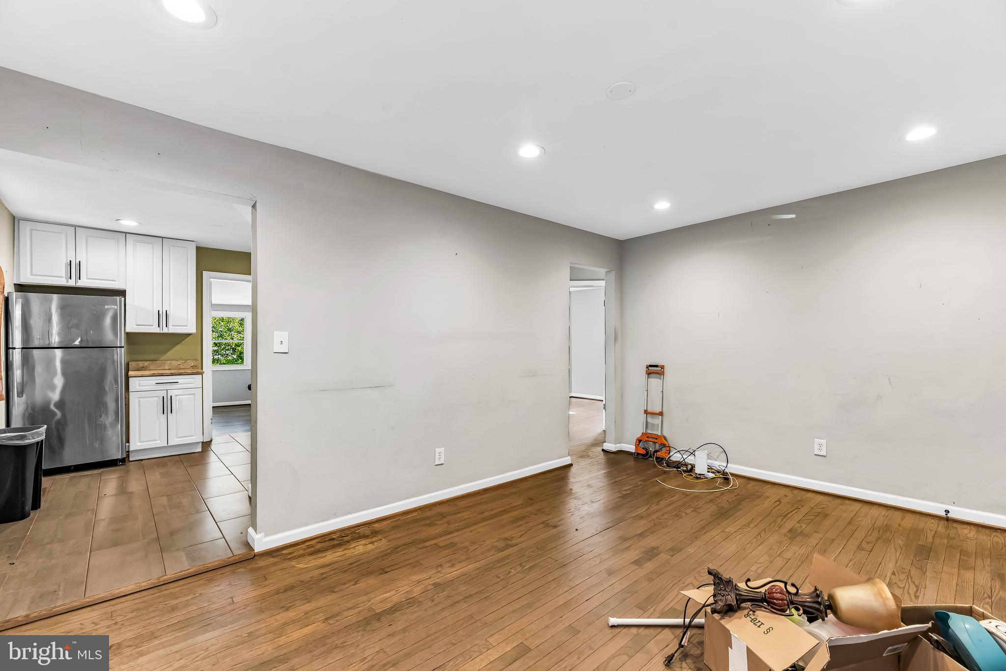 CHEVERLY MANOR - Residential