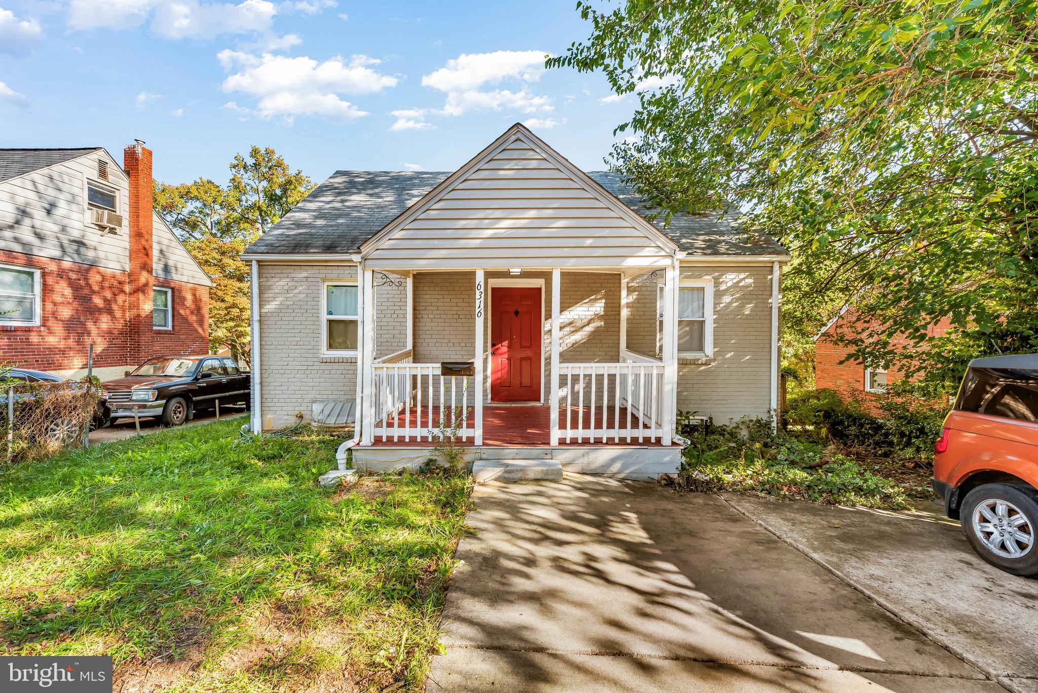 CHEVERLY MANOR - Residential