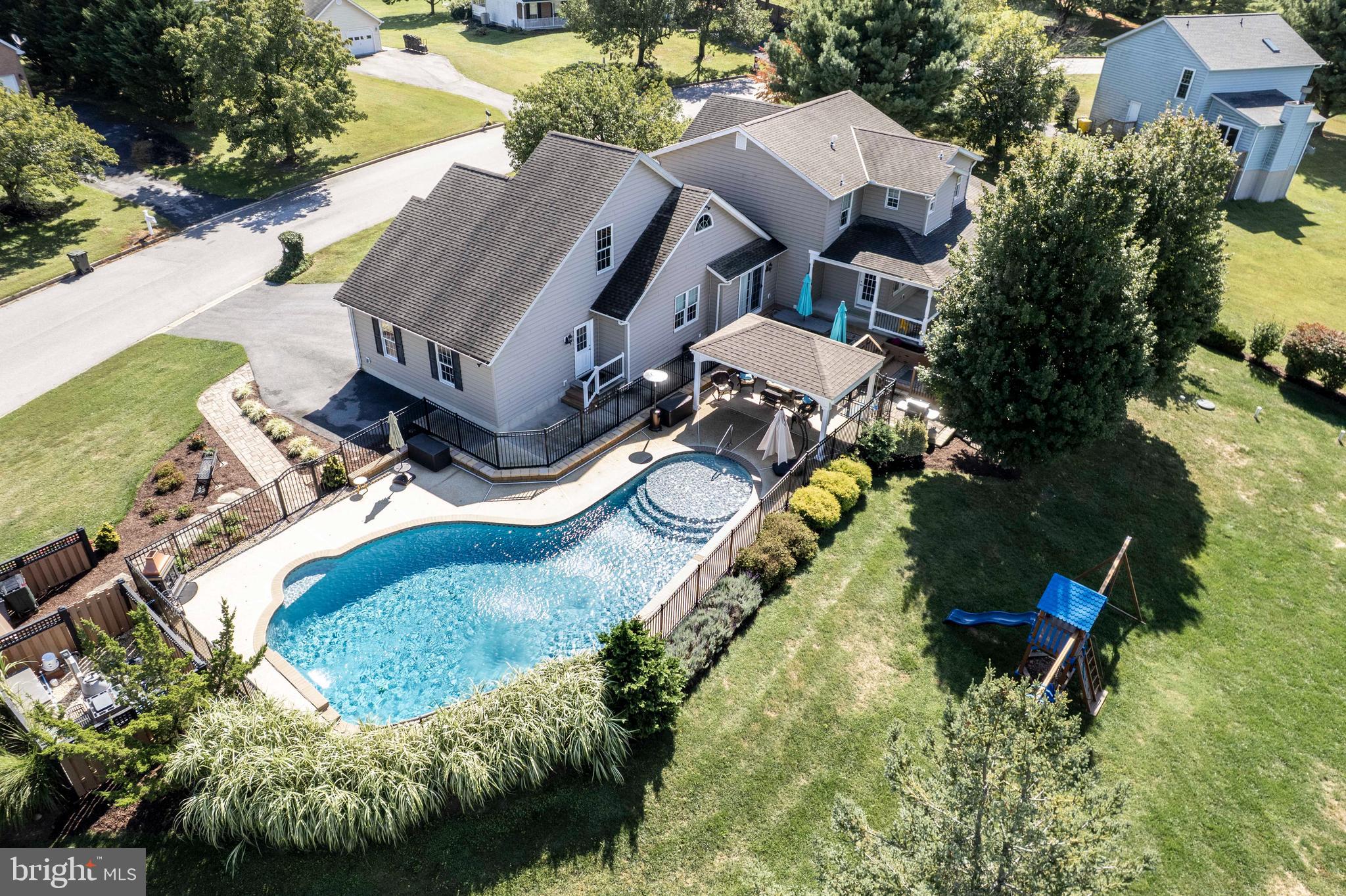 CAPE HILL FARMS - Residential