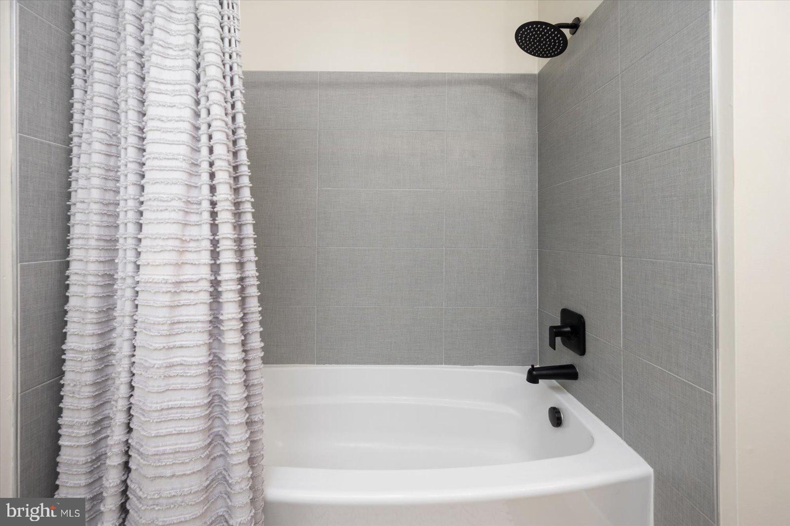 OCEAN PINES - BAY COLONY - Residential