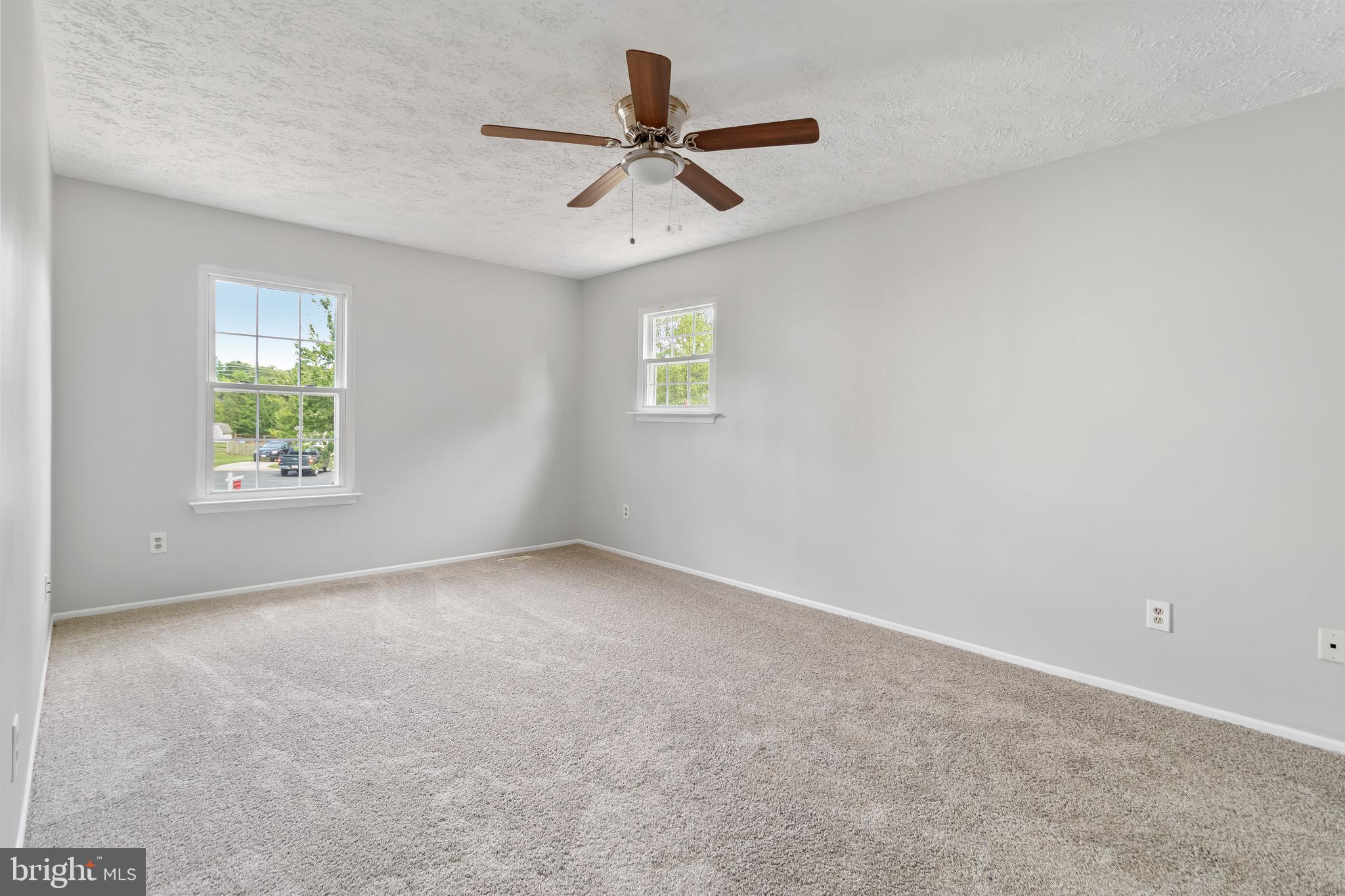 ST. CHARLES - Residential