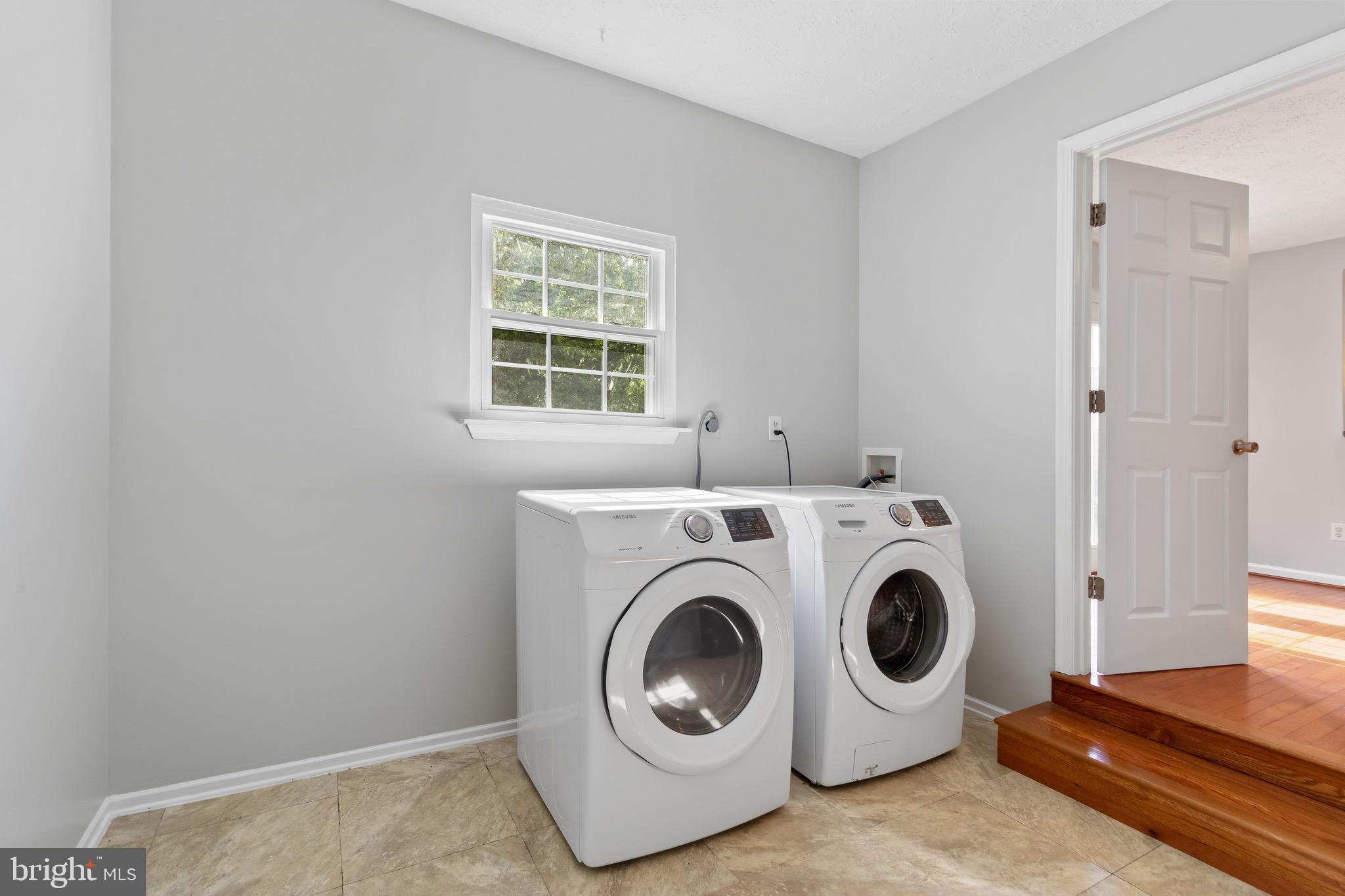 ST. CHARLES - Residential