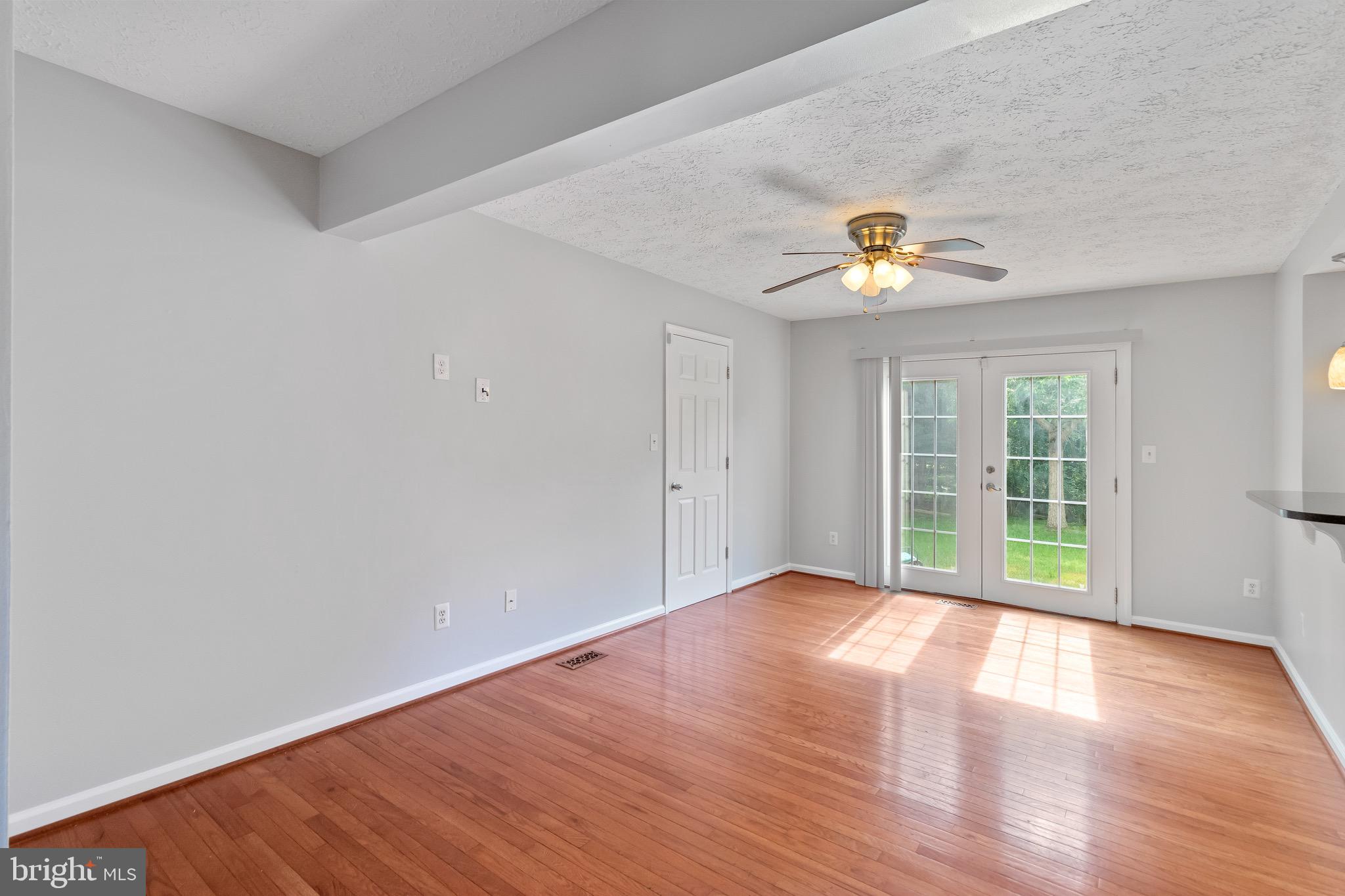 ST. CHARLES - Residential