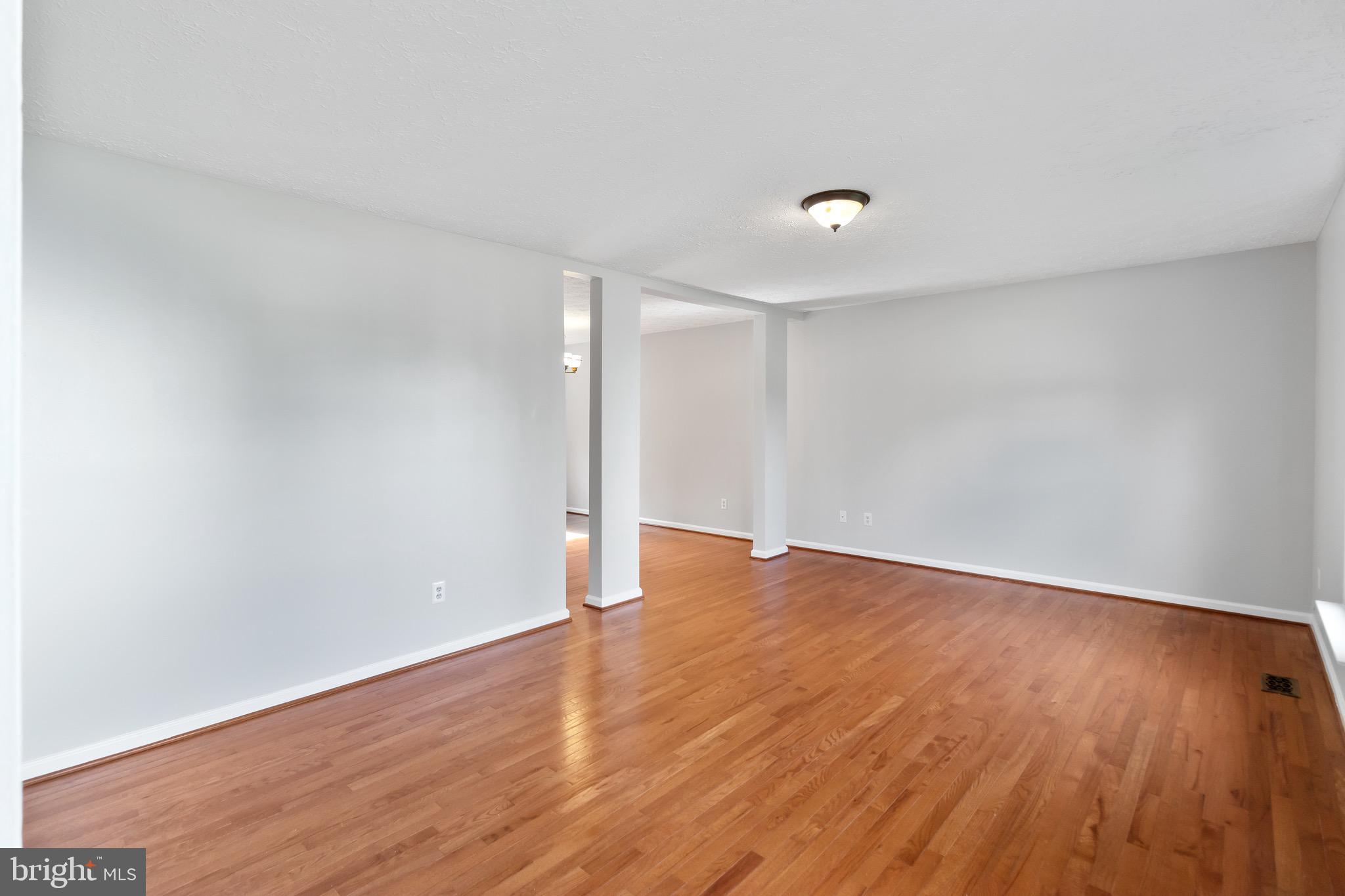 ST. CHARLES - Residential