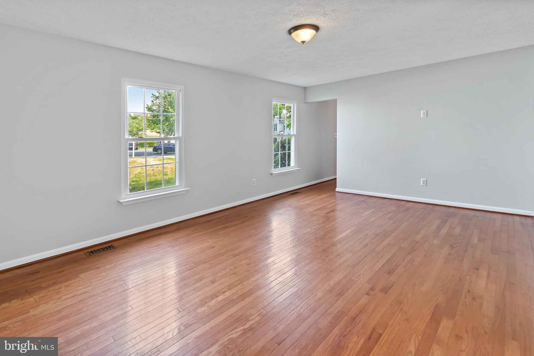 ST. CHARLES - Residential