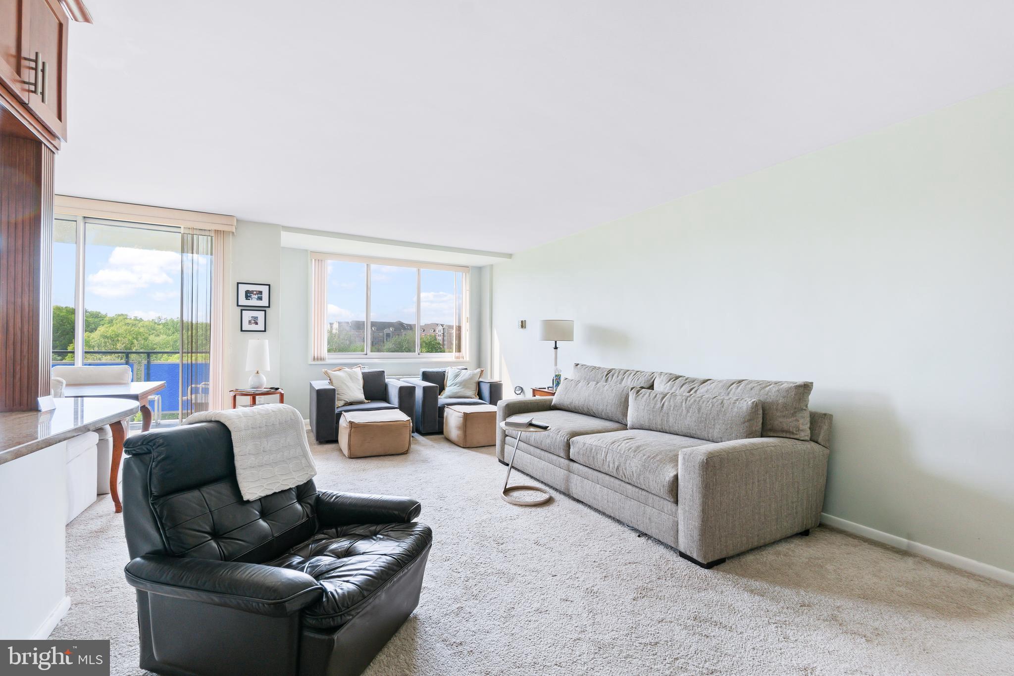 10401 GROSVENOR PLACE 1009