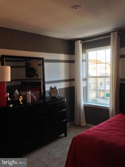 OXFORD SQUARE - Residential Lease