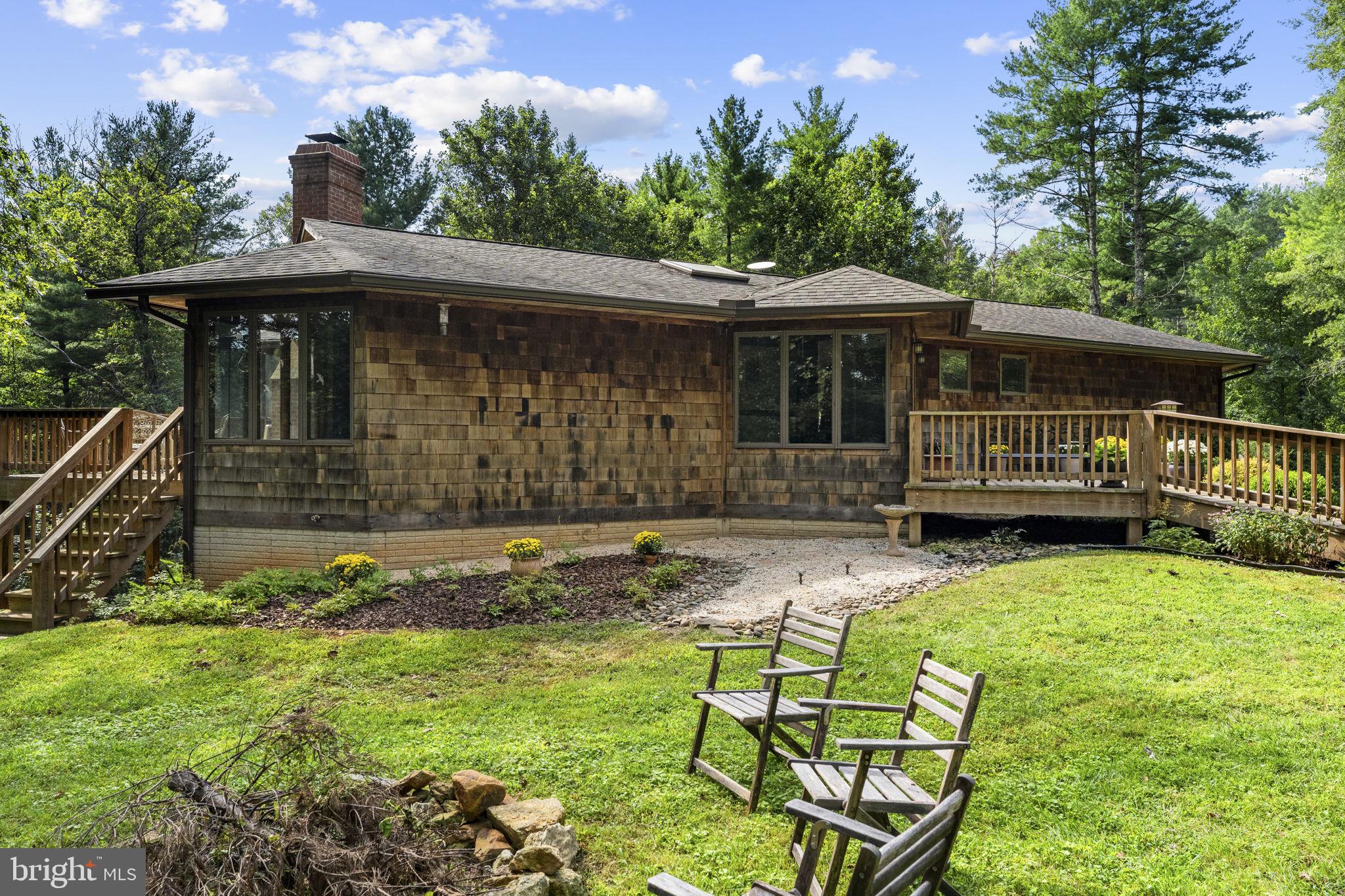 207 GRAND VIEW ROAD