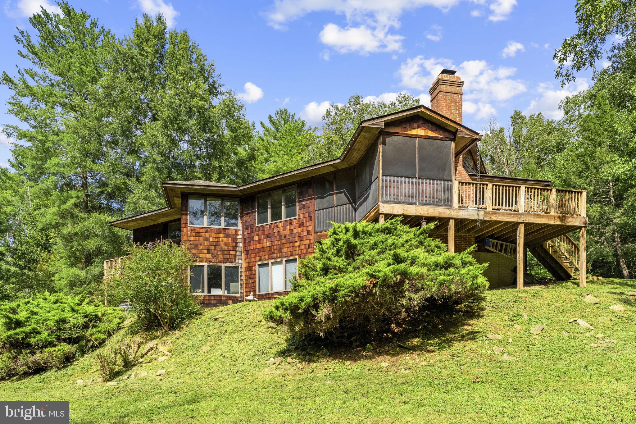 207 GRAND VIEW ROAD