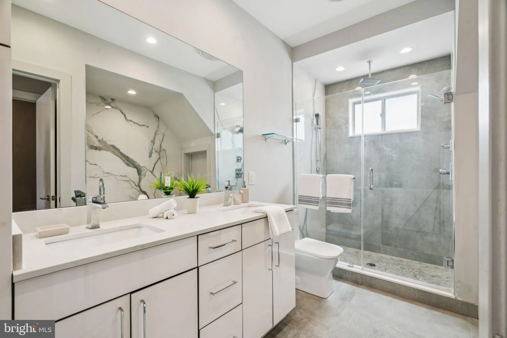 Philadelphia, Pennsylvania 19146, United States, 4 Bedrooms Bedrooms, ,3 BathroomsBathrooms,Residential,Active,127682