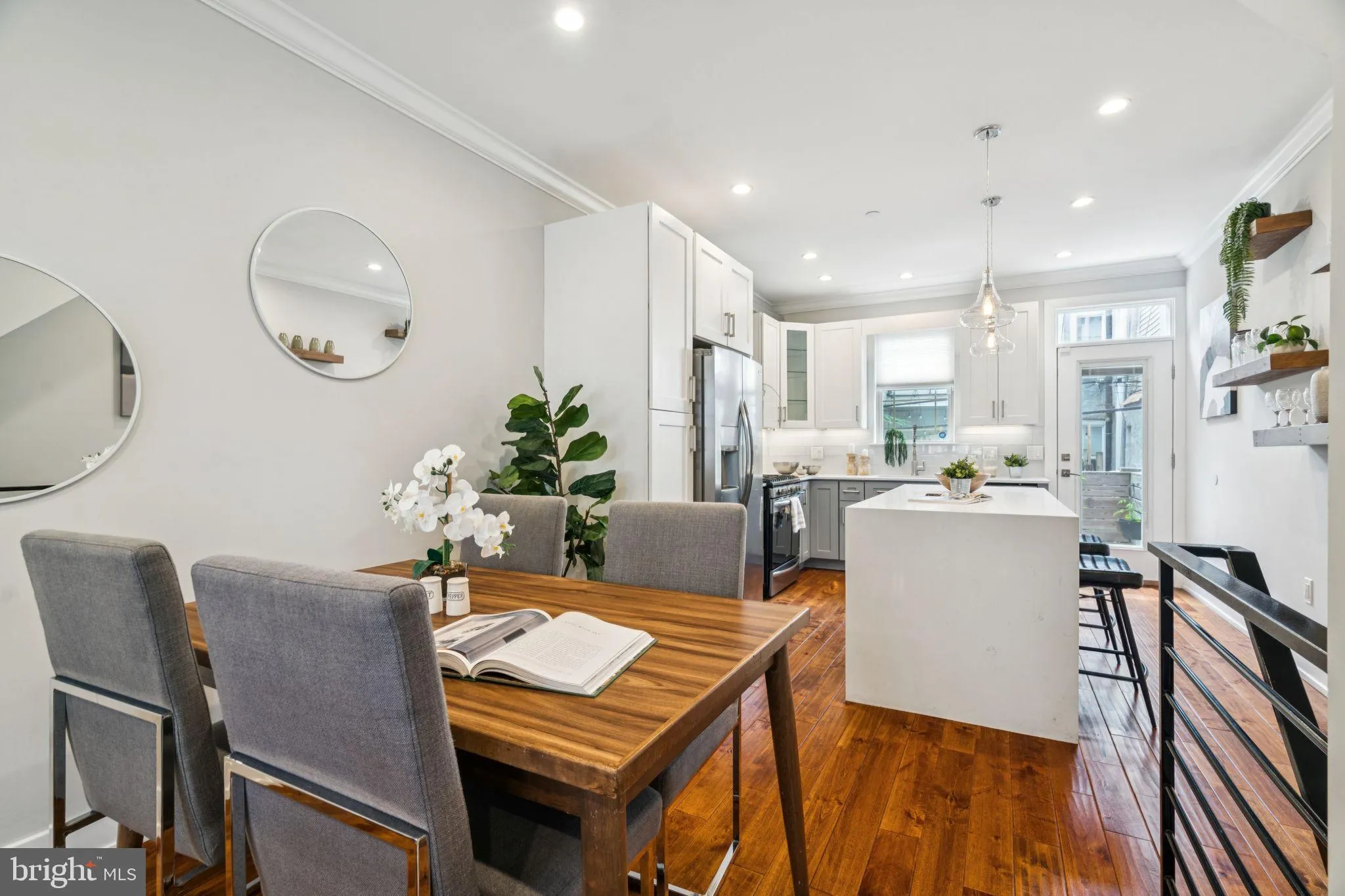 Philadelphia, Pennsylvania 19146, United States, 4 Bedrooms Bedrooms, ,3 BathroomsBathrooms,Residential,Active,127682