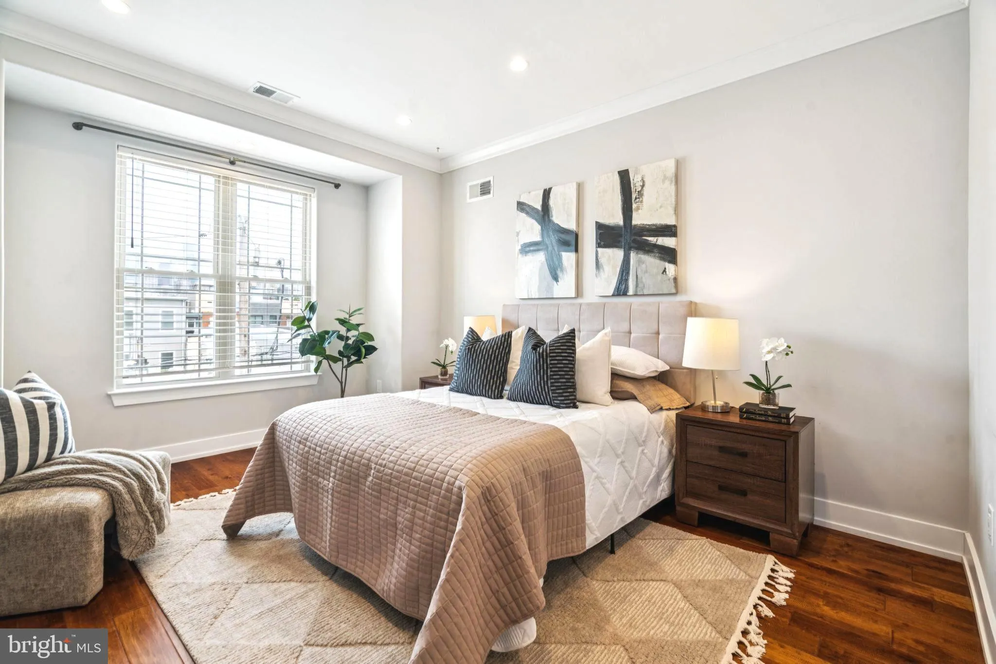 Philadelphia, Pennsylvania 19146, United States, 4 Bedrooms Bedrooms, ,3 BathroomsBathrooms,Residential,Active,127682