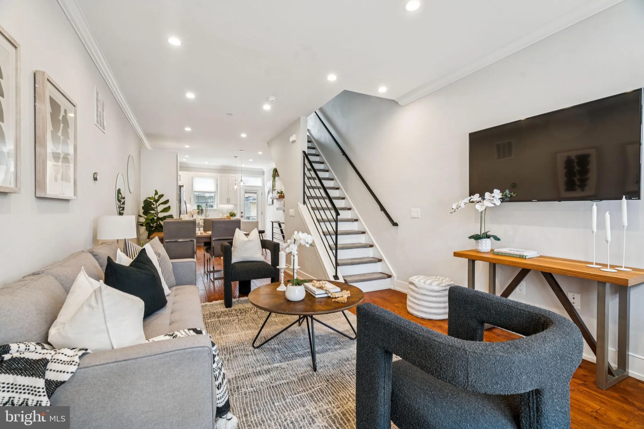 Philadelphia, Pennsylvania 19146, United States, 4 Bedrooms Bedrooms, ,3 BathroomsBathrooms,Residential,Active,127682