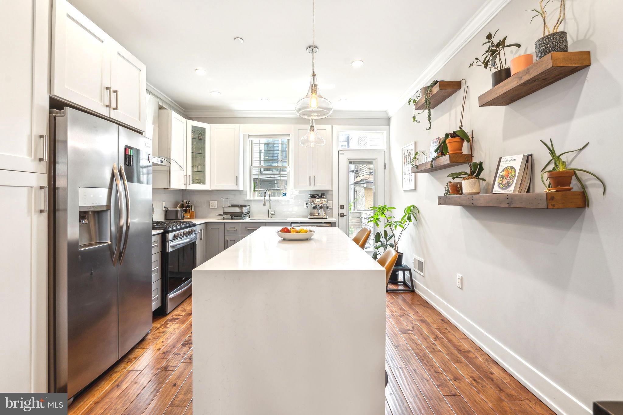 POINT BREEZE - Residential