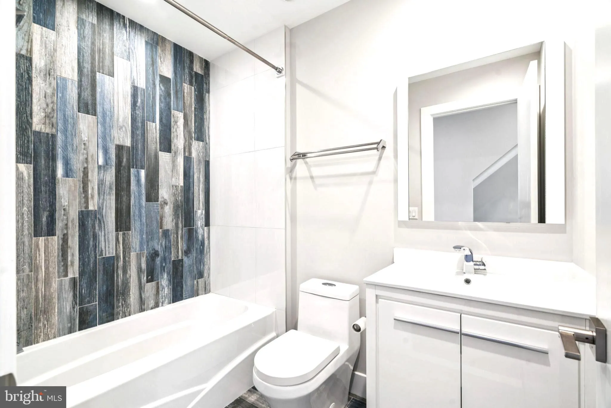 Philadelphia, Pennsylvania 19146, United States, 4 Bedrooms Bedrooms, ,3 BathroomsBathrooms,Residential,Active,127682