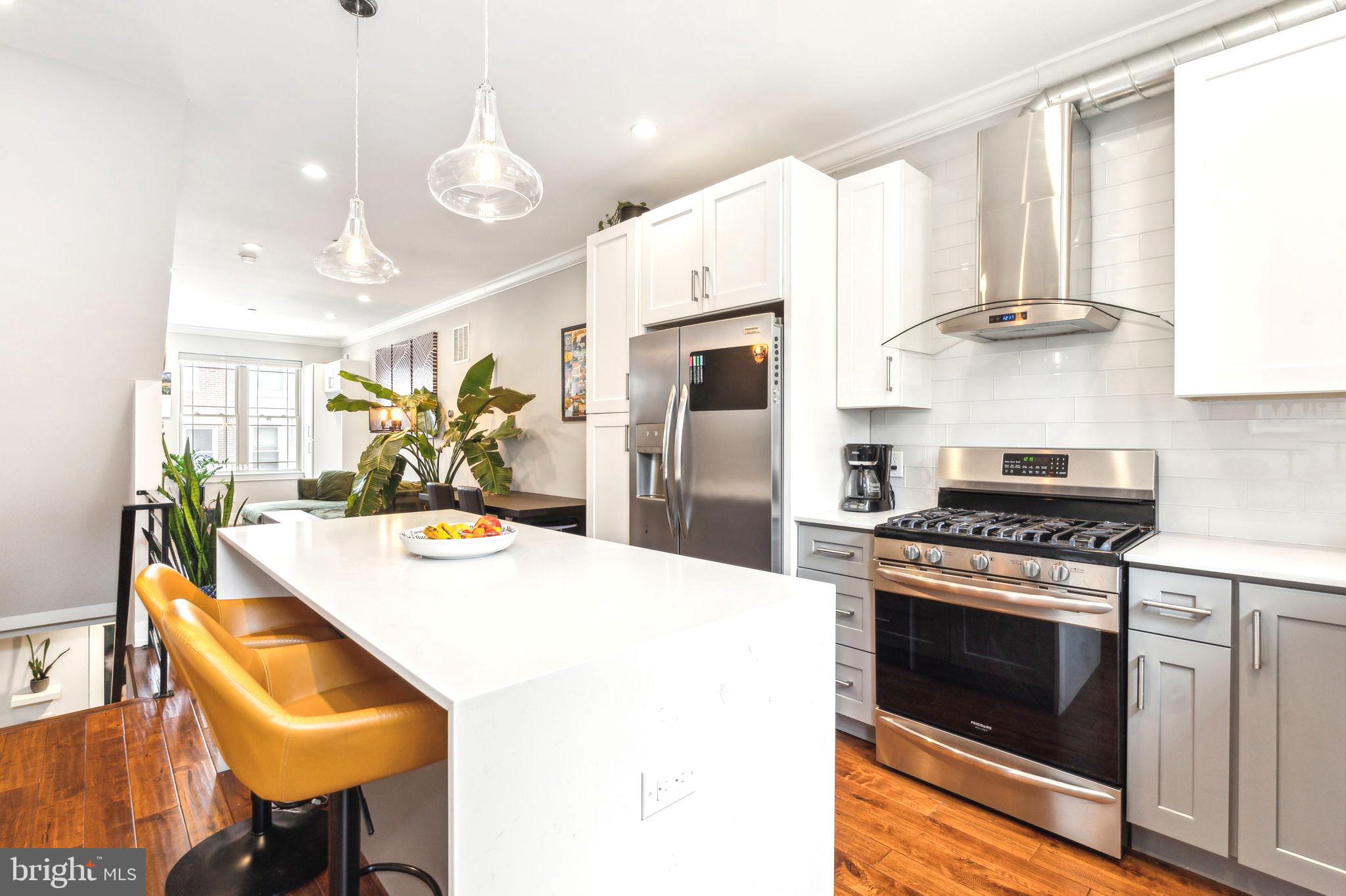 POINT BREEZE - Residential
