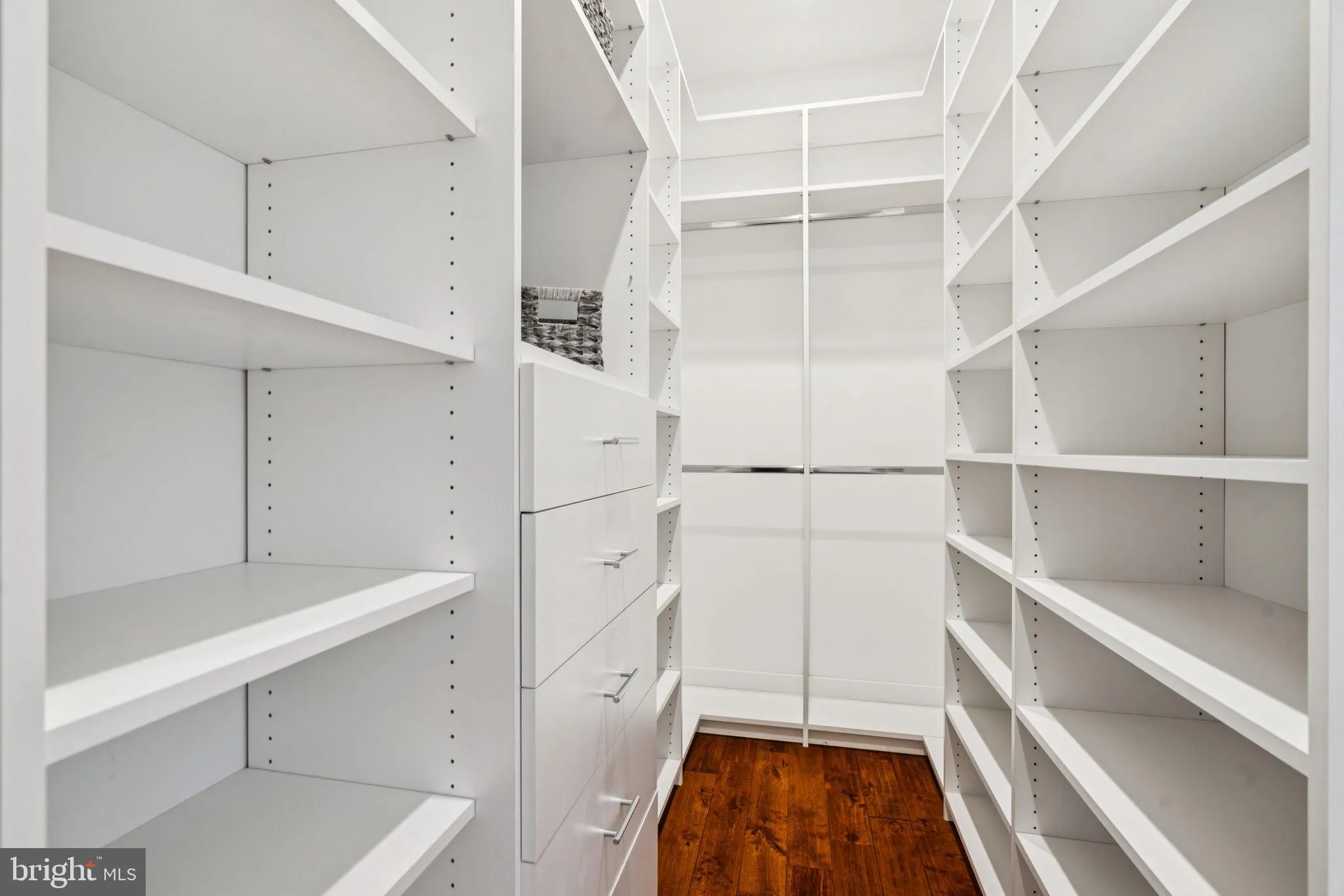 Philadelphia, Pennsylvania 19146, United States, 4 Bedrooms Bedrooms, ,3 BathroomsBathrooms,Residential,Active,127682