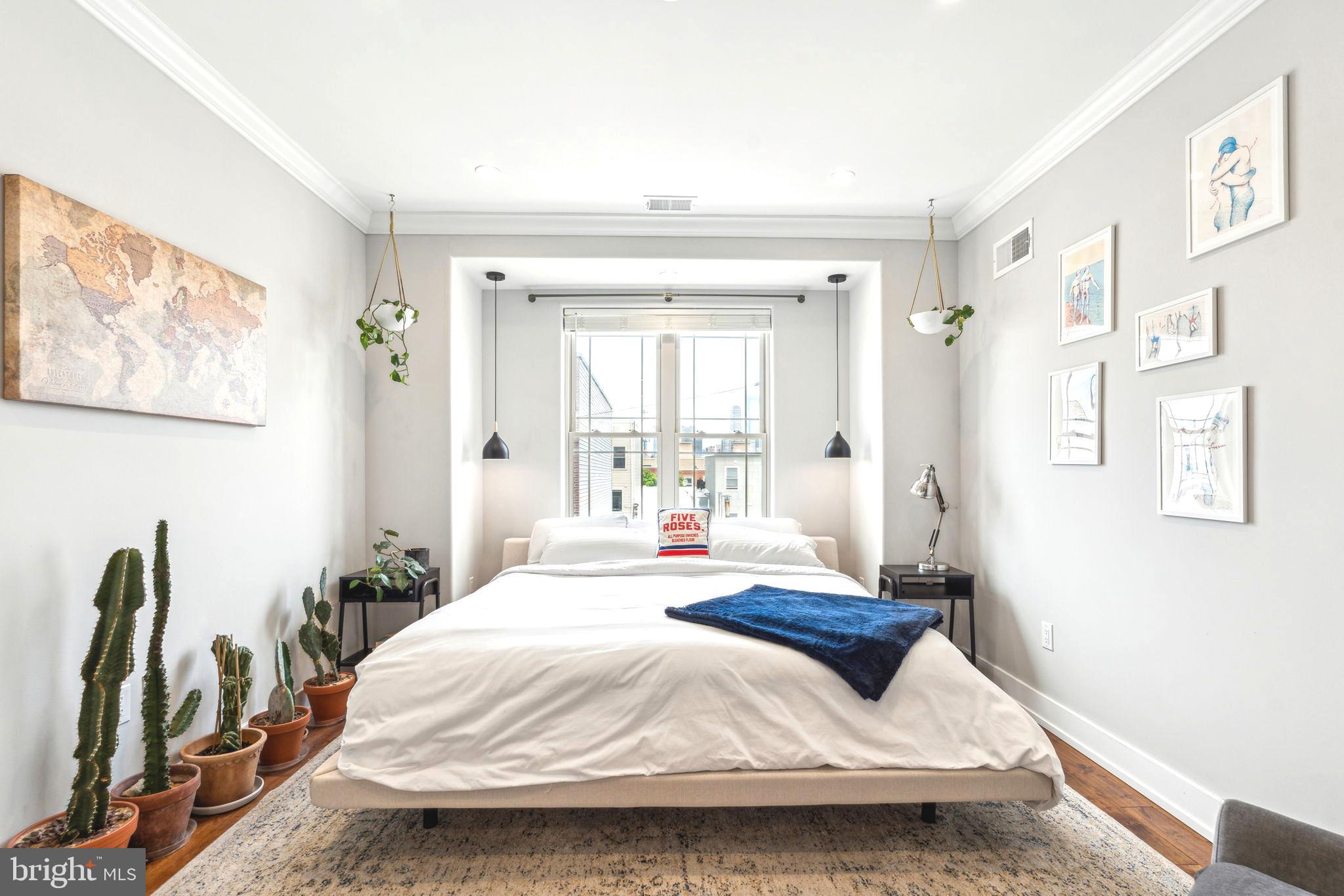POINT BREEZE - Residential