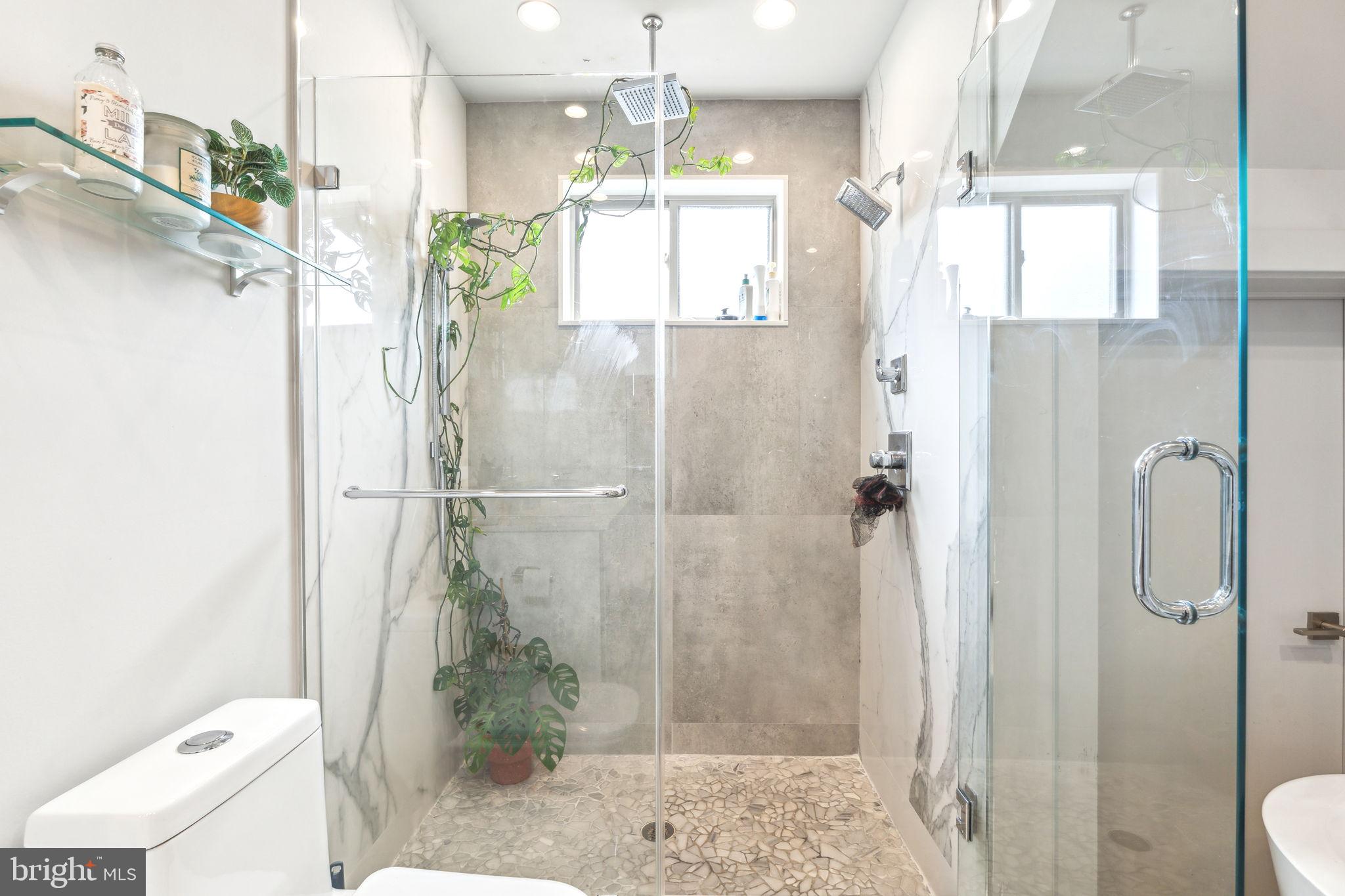 POINT BREEZE - Residential
