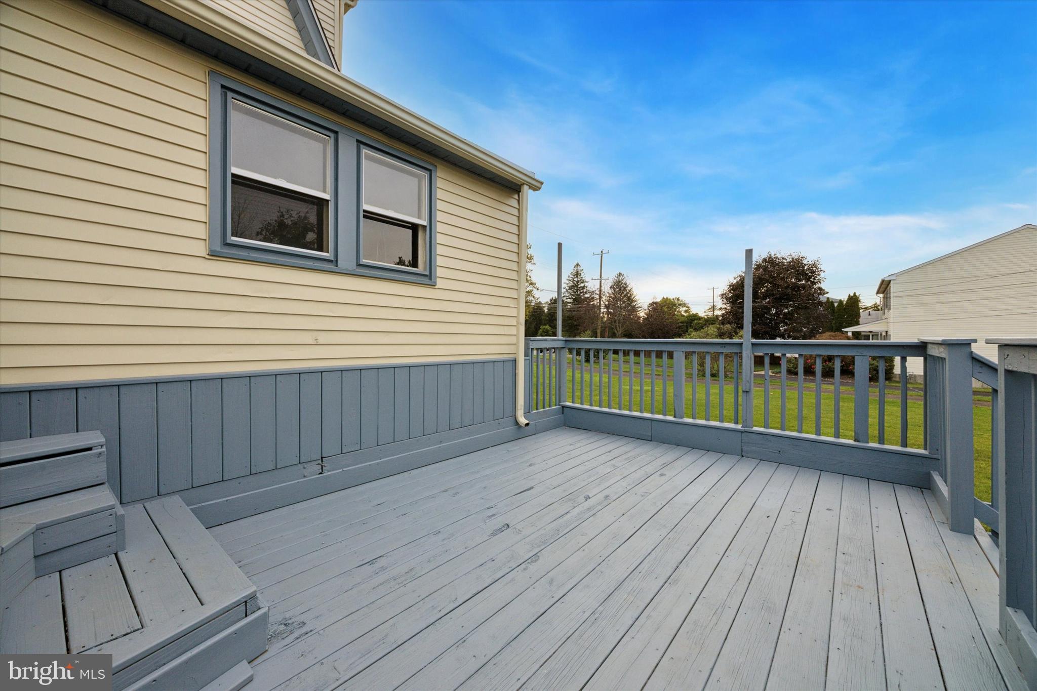 ROSLYN - Residential