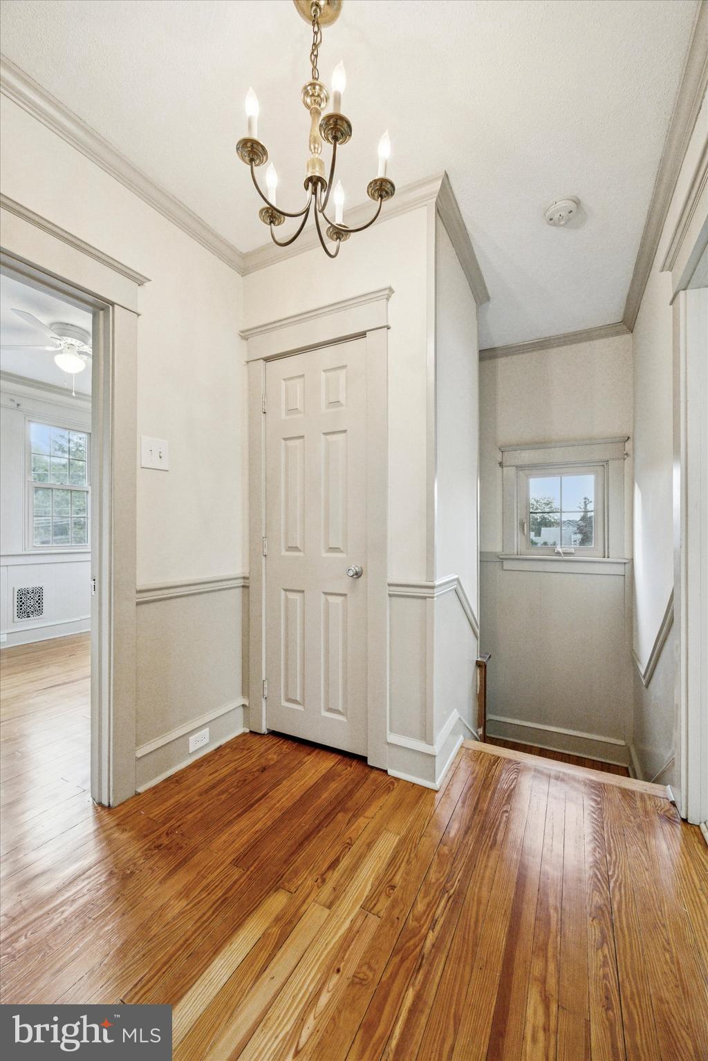 ROSLYN - Residential