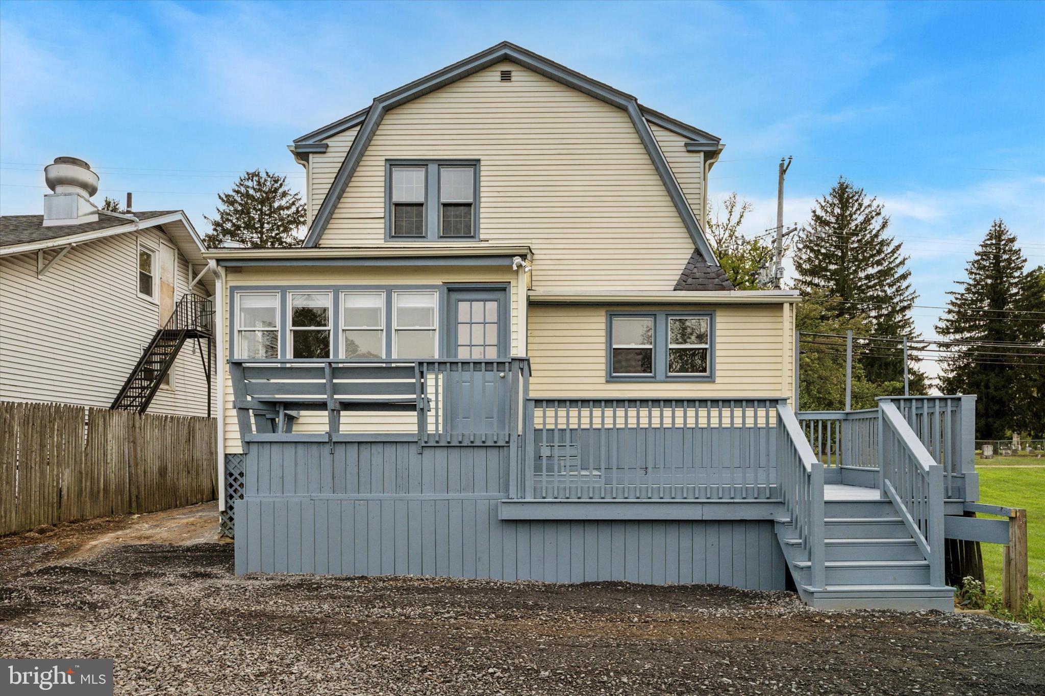 ROSLYN - Residential