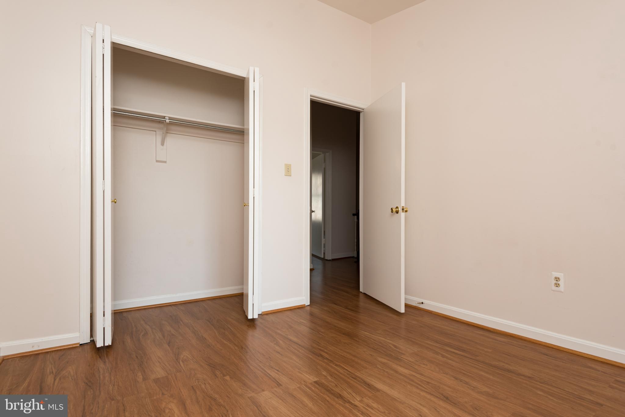 LEE LANDING PARK - Residential