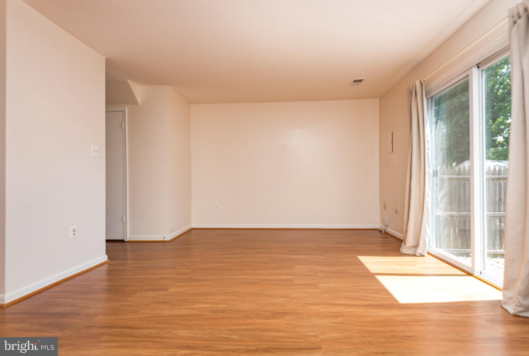 LEE LANDING PARK - Residential