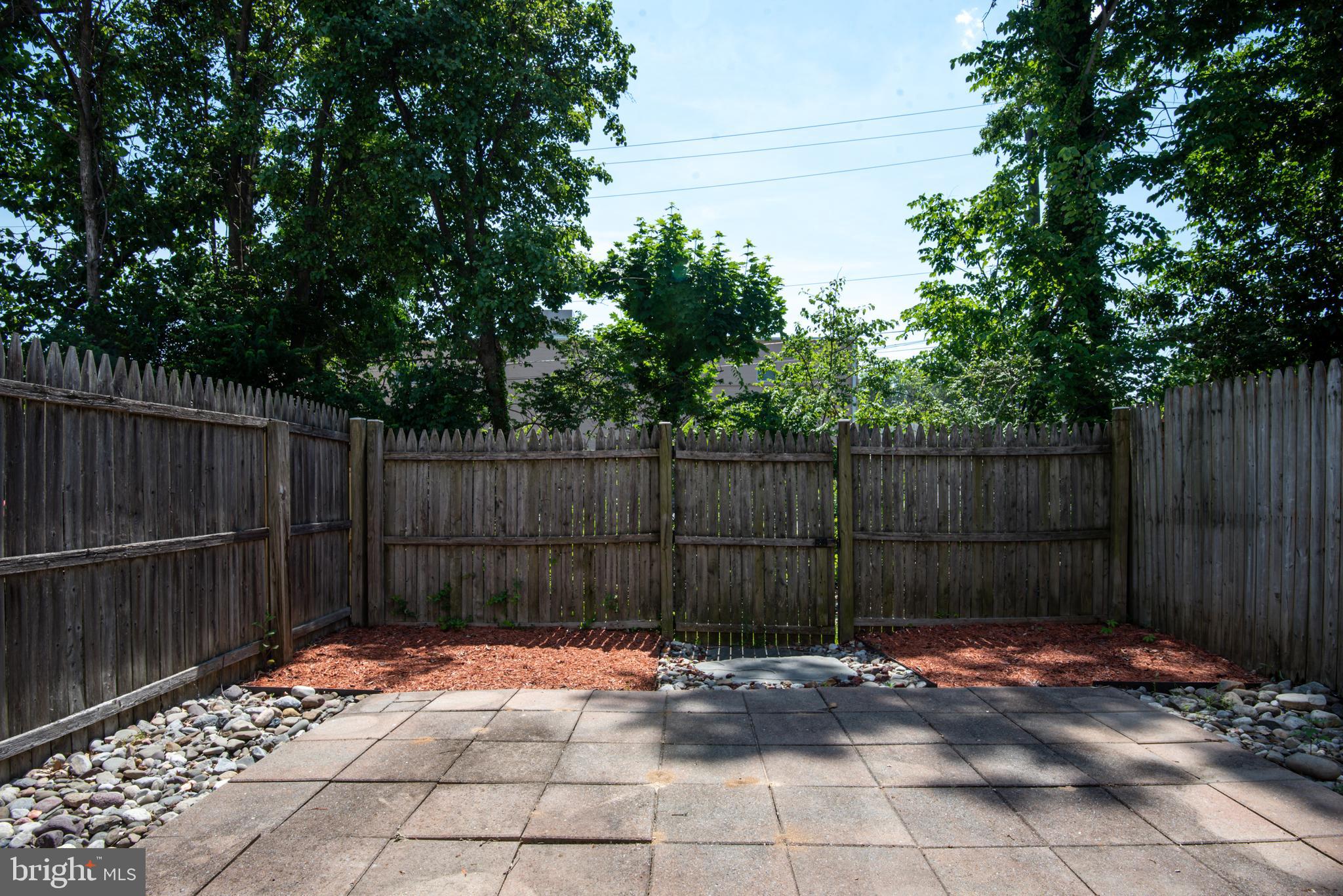 LEE LANDING PARK - Residential