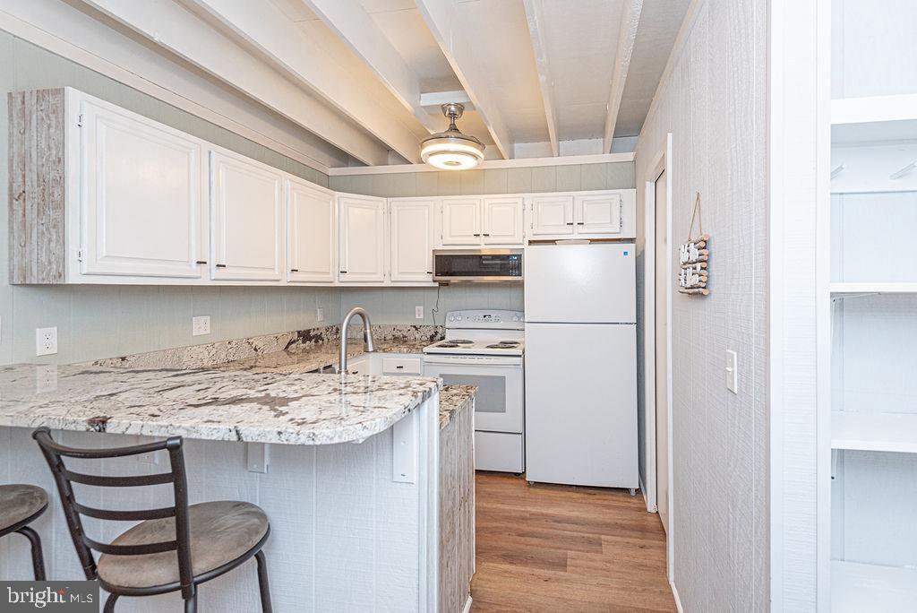 MALLARD LAKES - Residential