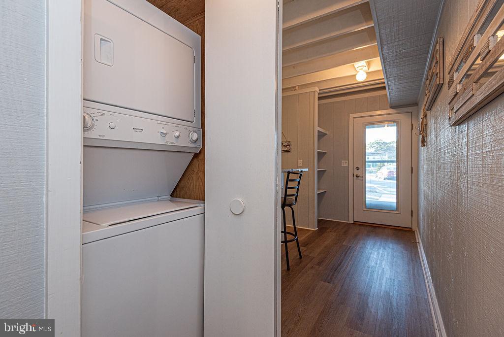 MALLARD LAKES - Residential