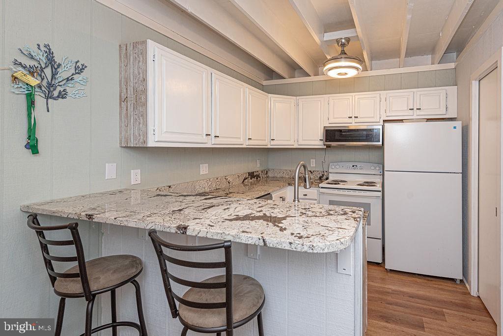 MALLARD LAKES - Residential