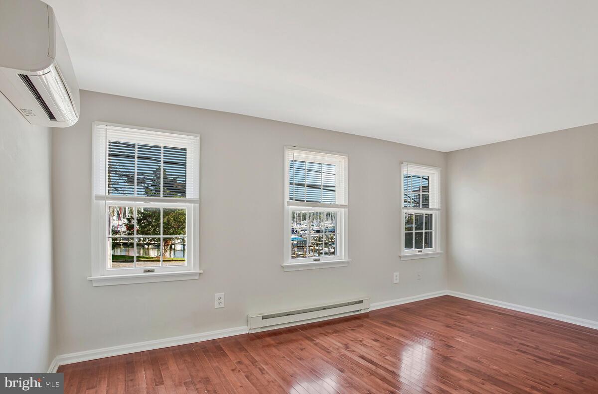 EASTPORT - Residential