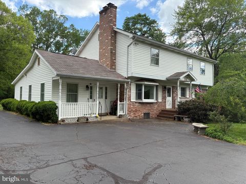 6311 LIBERTY RD BEALETON VA 22712