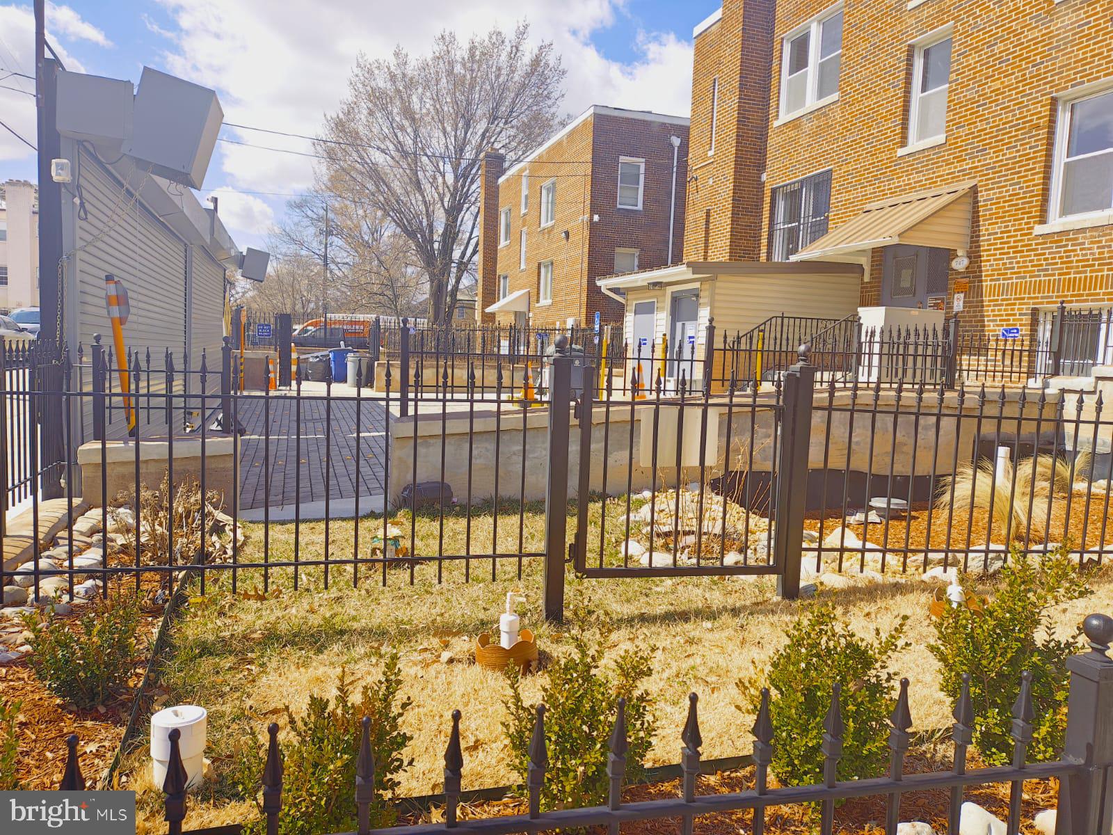 CONGRESS HEIGHTS - Residential Lease