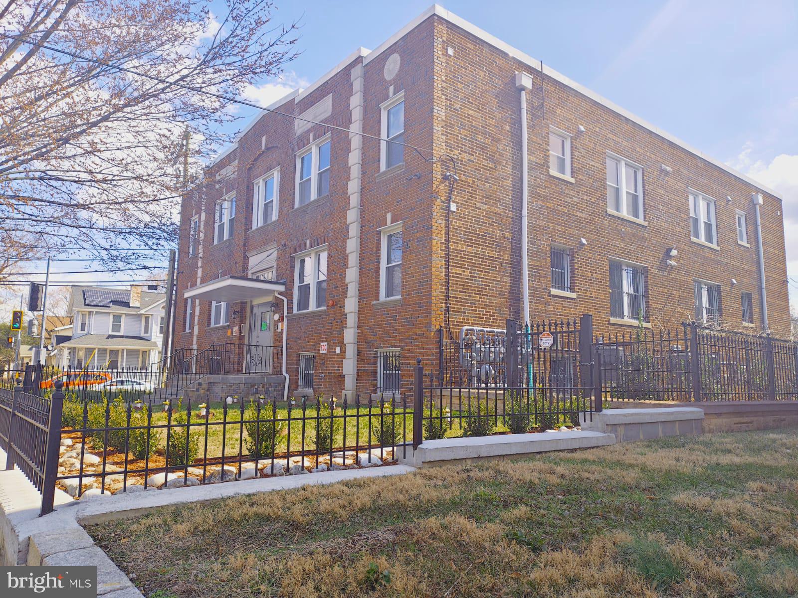CONGRESS HEIGHTS - Residential Lease
