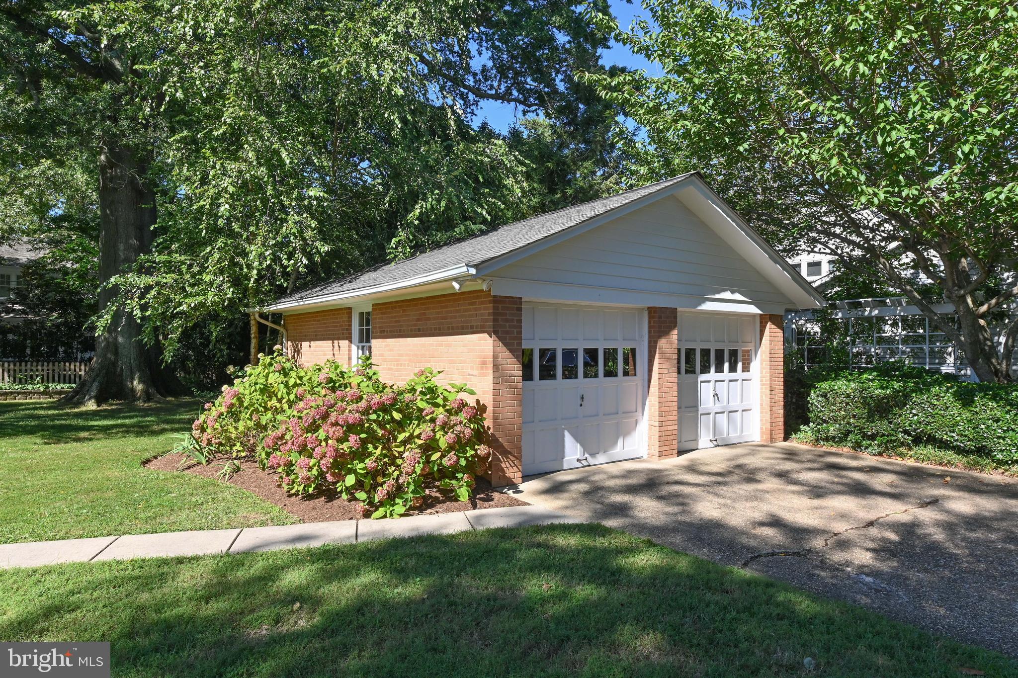 BAY RIDGE - Residential