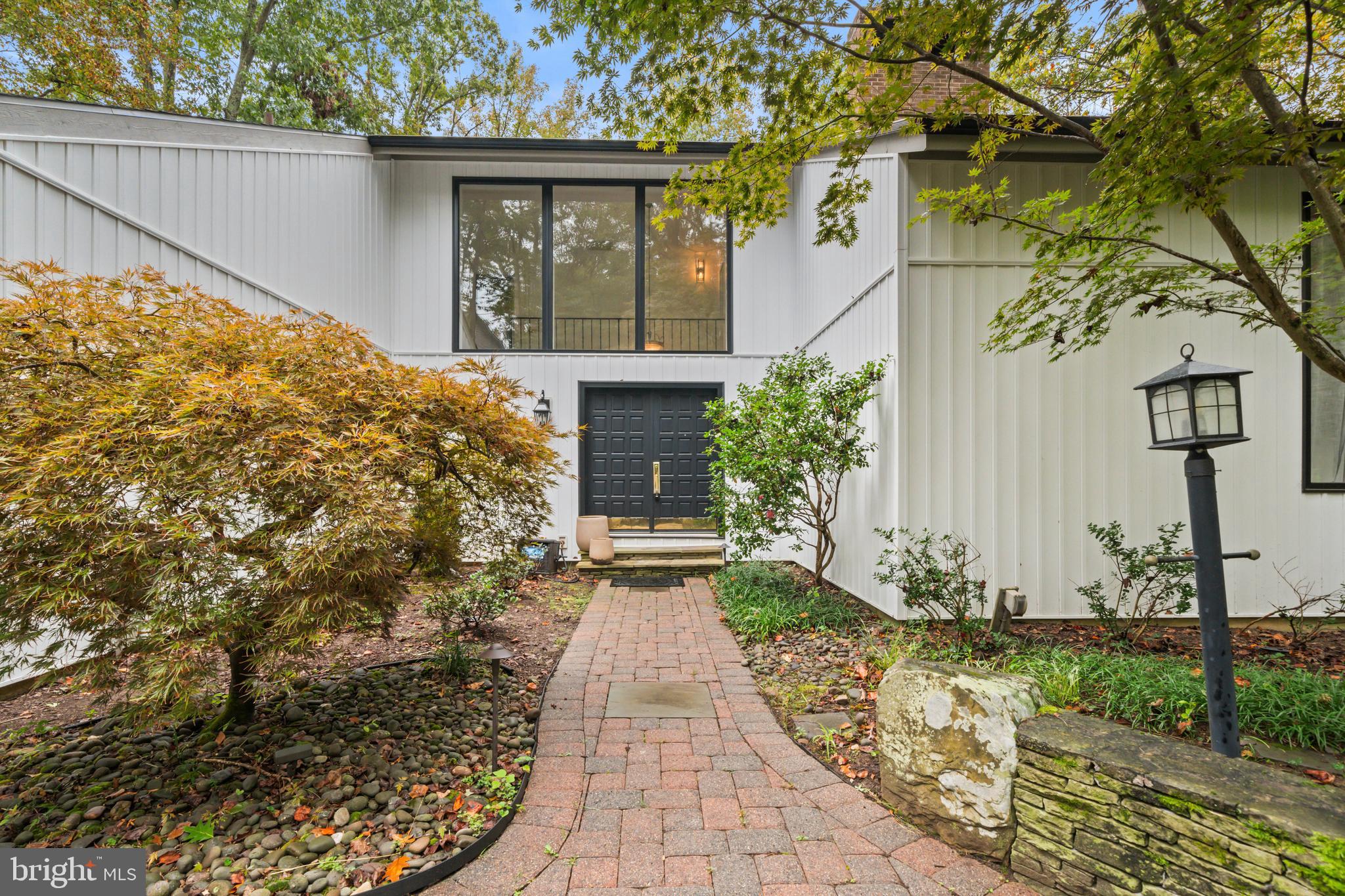 HUNTINGTON WOODS - Residential