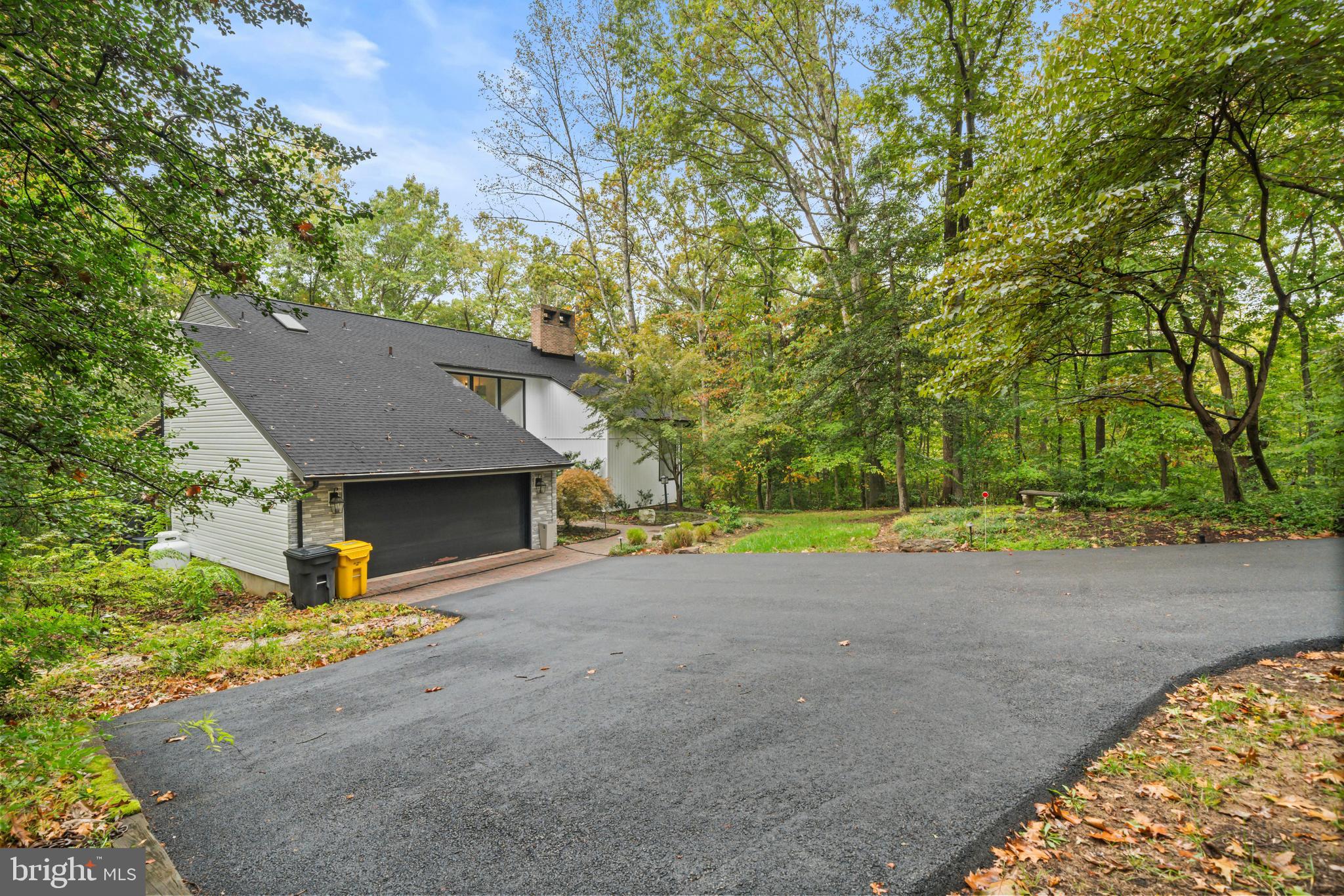 HUNTINGTON WOODS - Residential